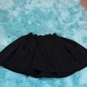 skirt(can fit a large)
